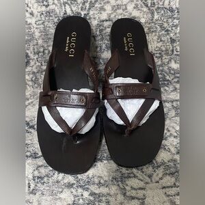 Gucci Leather Thong Sandals in Brown Size 34.5 /  4.5us